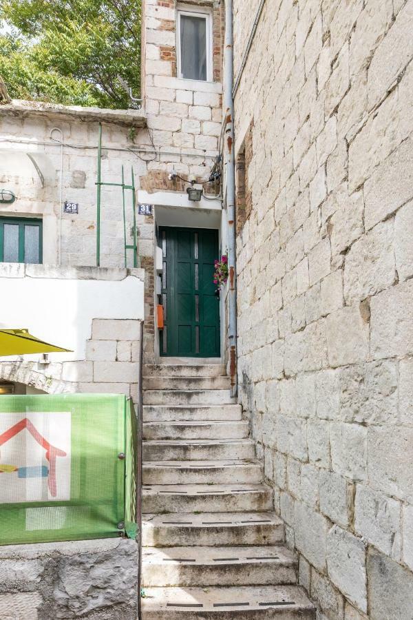 Studio Nana - By Golden Gate In Old Town Split Exteriör bild